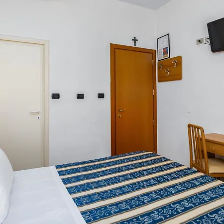 Bridge Ξενοδοχείο