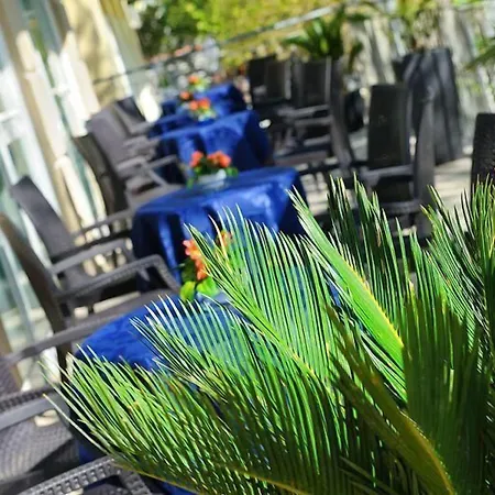 Bridge Hotel 3*