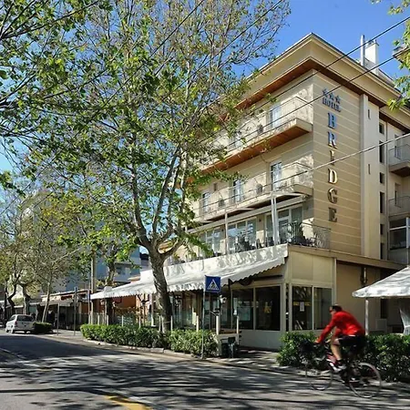 Hotel Bridge